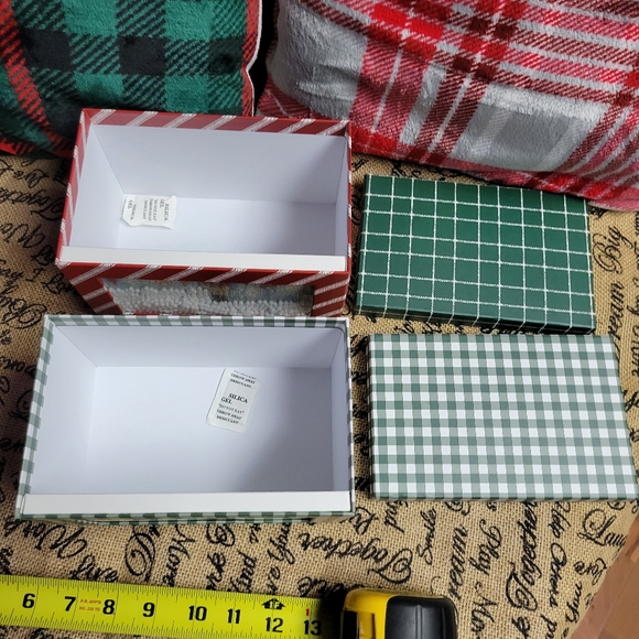 NWT lot of 2 snow globe gift boxes 7×5 rectangles - Picture 3 of 9